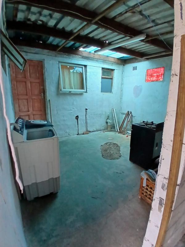 4 Bedroom Property for Sale in Lentegeur Western Cape